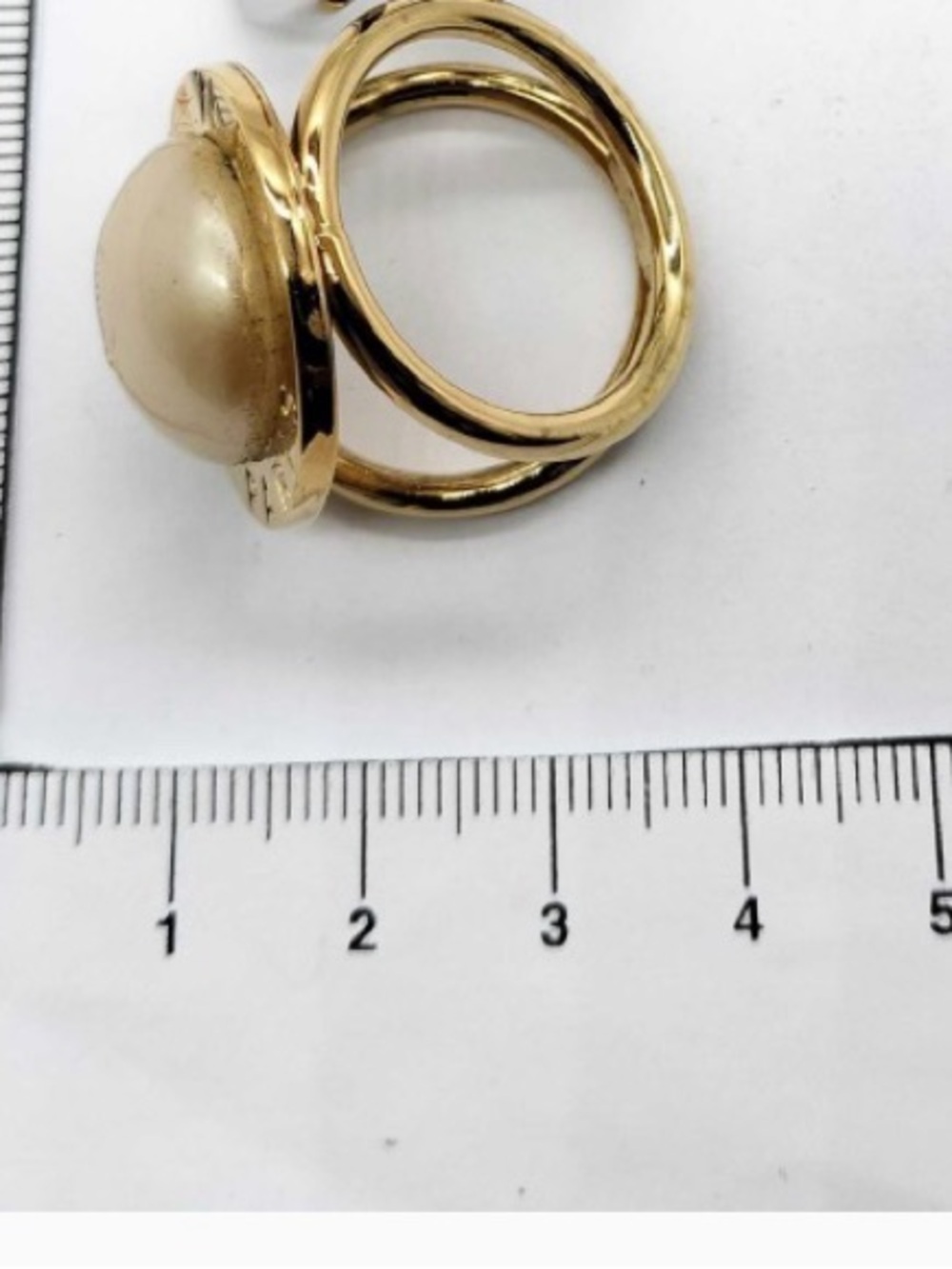 VTG Rare Celine Gold-Tone Scarf 🧣 Ring with Cream faux Pearl Accent - Picture 3 of 7